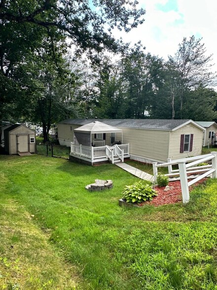 5 Jackson Ave, Allenstown, NH 03275