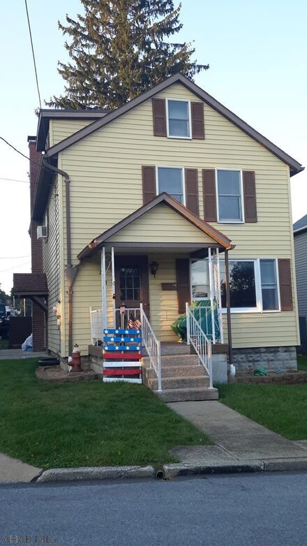 713 E Ogle St, Ebensburg, PA 15931