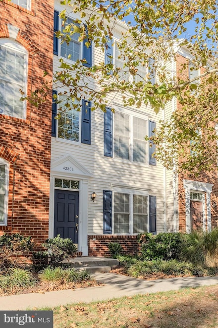 42806 Smallwood Terrace, Chantilly, VA 20152