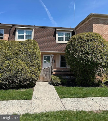 215 Arbour Ct, North Wales, PA 19454