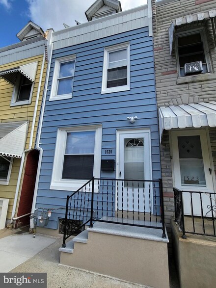 1525 Moss St, Reading, PA 19604