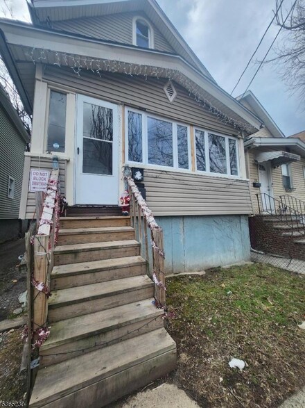 216 Wallace St Unit 1, Orange, NJ 07050