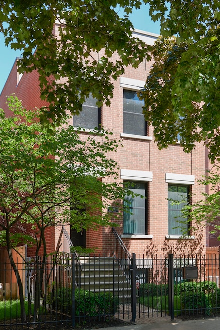 1617 N Bell Ave, Chicago, IL 60647