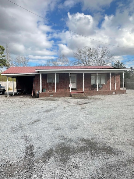 18808 Alabama 33, Moulton, AL 35650