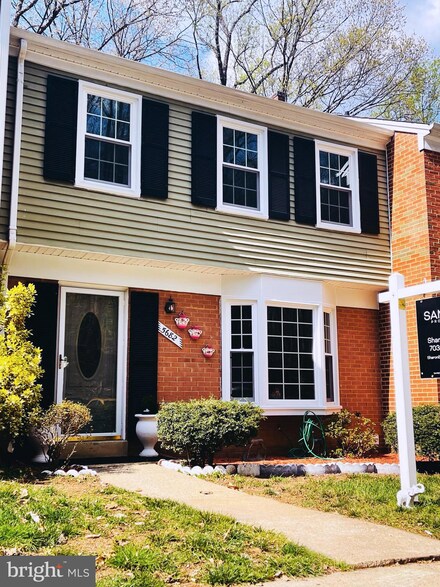 5682 Kirkham Ct, Springfield, VA 22151