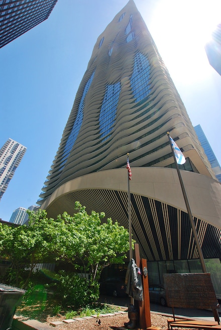 225 N Columbus Dr Unit 5905, Chicago, IL 60601