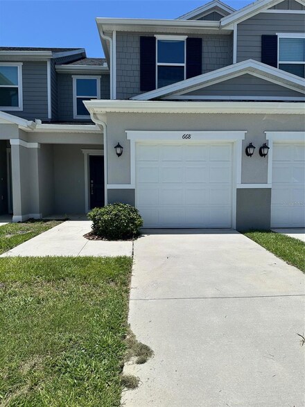 668 Stoney Point Cir, Davenport, FL 33896