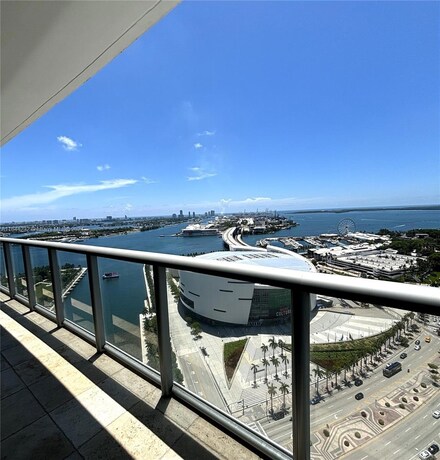 888 Biscayne Blvd Unit 3004, Miami, FL 33132