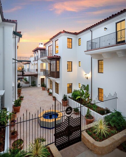 18 W Victoria St Unit 304, Santa Barbara, CA 93101