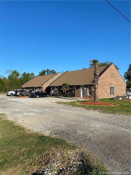 231a Armistead Ln, Moss Bluff, LA 70611