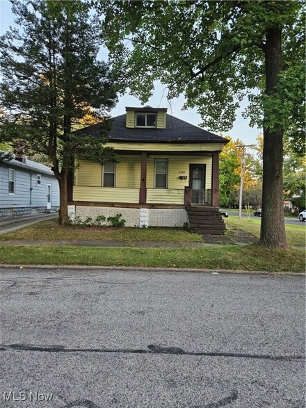 5149 Stanley Ave, Maple Heights, OH 44137