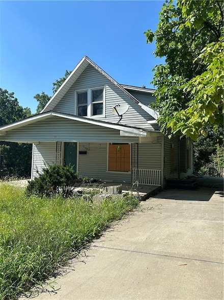 1122 Freeman Ave, Kansas City, KS 66102