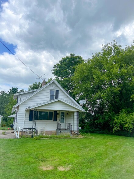 6710 Spring Arbor Rd, Spring Arbor, MI 49283