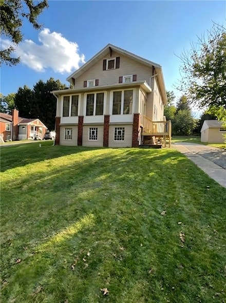 16 Panorama Dr, Washington, PA 15301