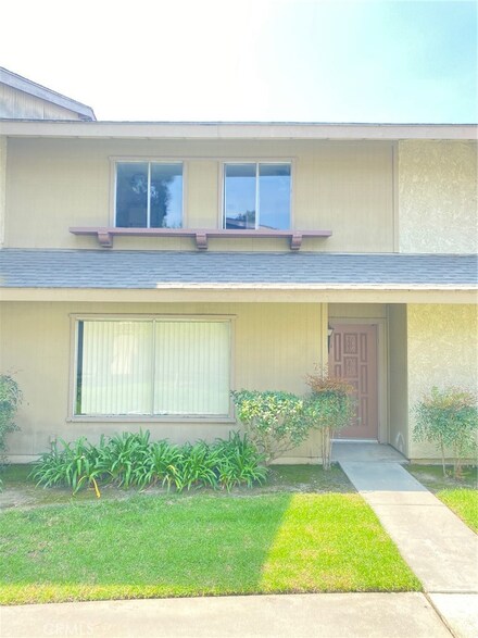 5950 Imperial Hwy Unit 33, South Gate, CA 90280