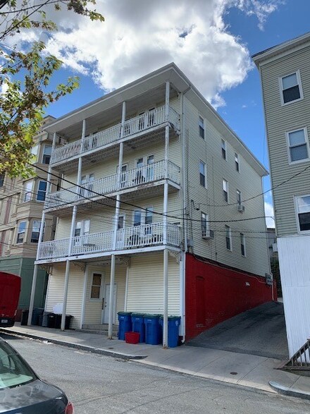 13 Winter St, Manville, RI 02838