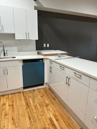 70-72 Northampton St Unit 301, Boston, MA 02118