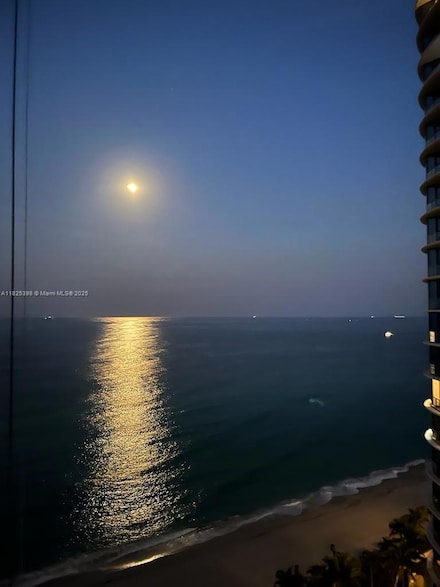 15811 Collins Ave Unit 1502, Sunny Isles Beach, FL 33160