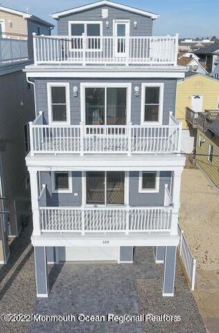 216 Sumner Ave, Seaside Heights, NJ 08751