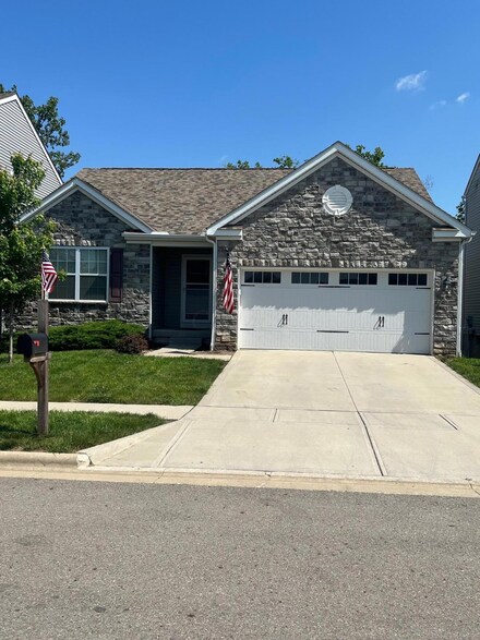 127 Faulkner Dr, Lithopolis, OH 43136