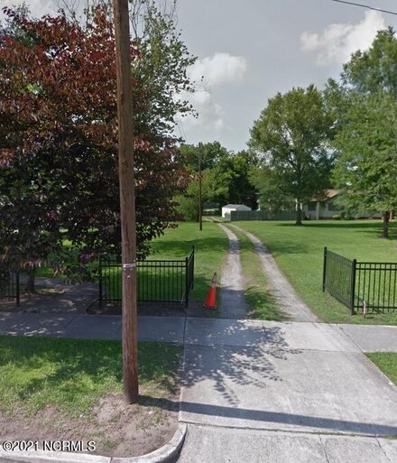 1611 Church St, Wilmington, NC 28401