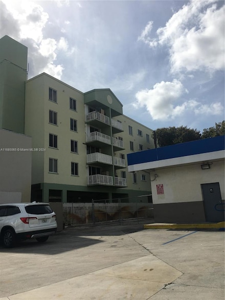 616 NW 26th Ave Unit 410, Miami, FL 33125