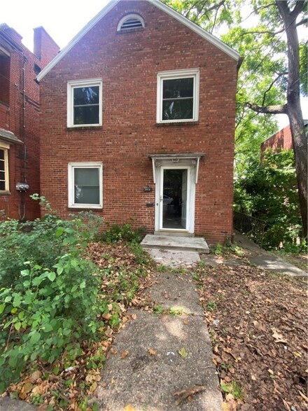 2813 Perrysville Ave, Pittsburgh, PA 15214