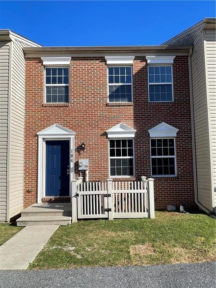 104 Walnut St, Freemansburg, PA 18017