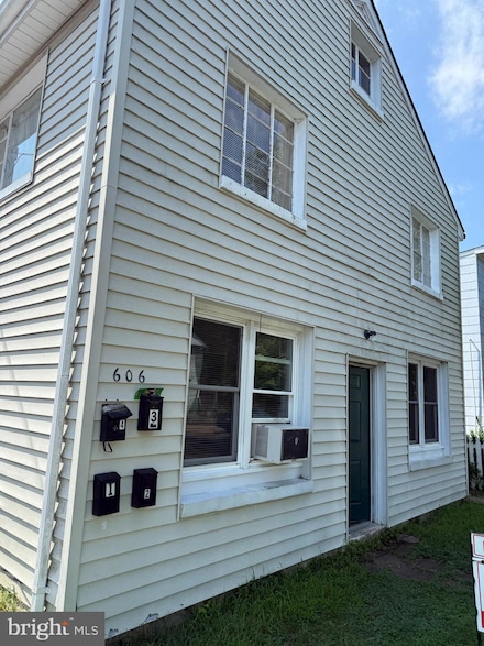 606 Stuart St Unit 1, Fredericksburg, VA 22401