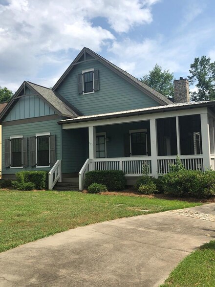 113 Memory Ln, Eufaula, AL 36027