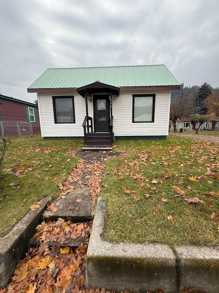 210 E Missoula Ave, Troy, MT 59935