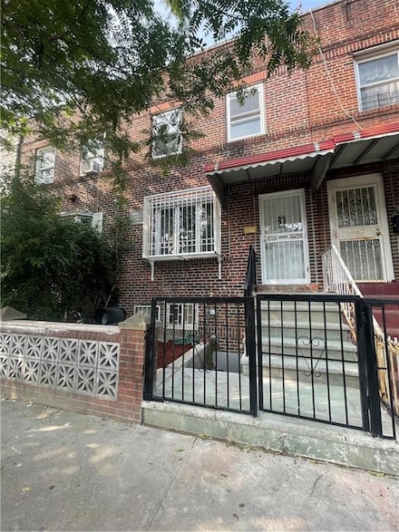 582 Bay Ridge Ave, Brooklyn, NY 11220
