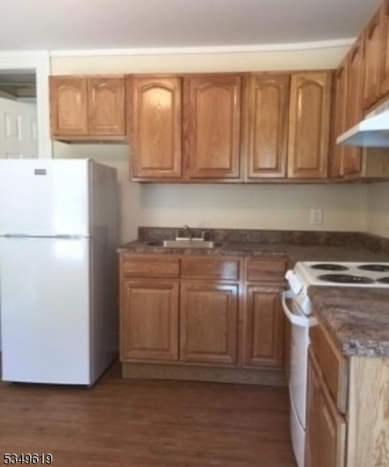 144 Lakeside Dr W, Belvidere, NJ 07823
