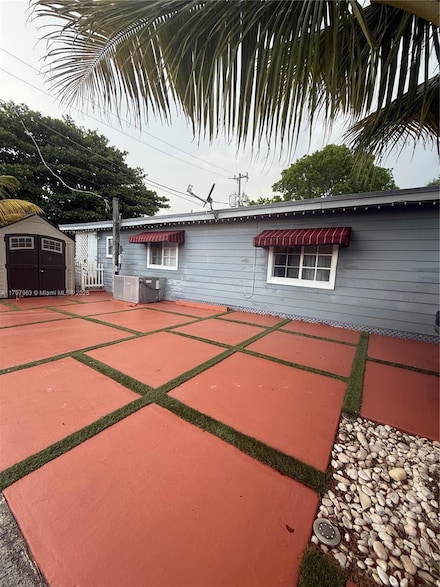 6020 SW 8th St, West Miami, FL 33144