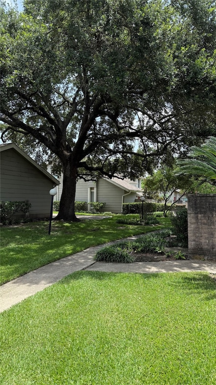 12922 Wirevine Ln, Houston, TX 77072