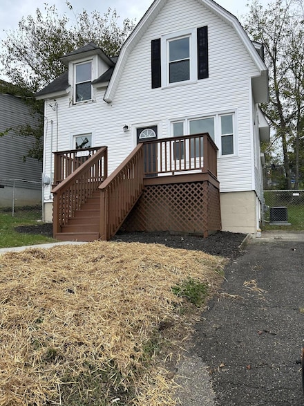 1304 4th St, Radford, VA 24141