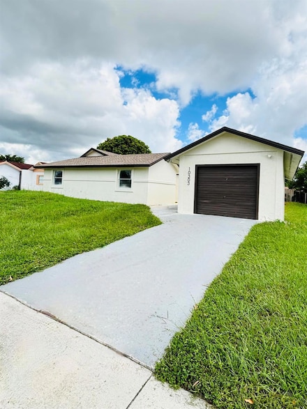 10303 Pippin Ln, Royal Palm Beach, FL 33411