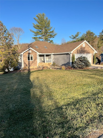 85 Hillcrest Dr, Weaverville, NC 28787