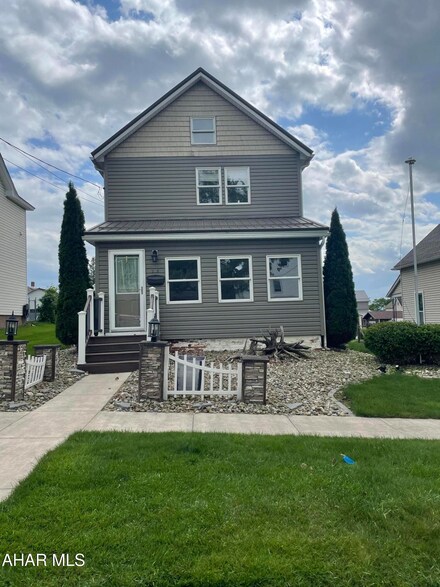236 Cathedral Ave, Cresson, PA 16630