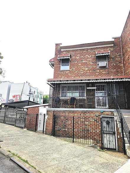 2164 Cross Bronx Expy, Bronx, NY 10472