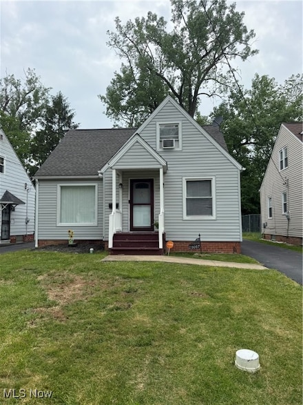 20007 Sunset Dr, Warrensville Heights, OH 44122