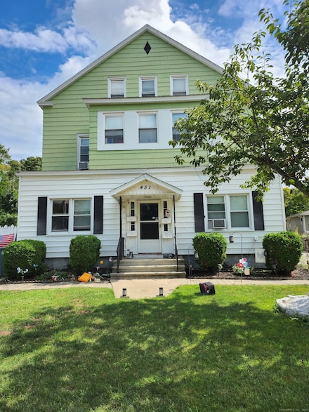451 Circular Ave Unit 1, Hamden, CT 06514
