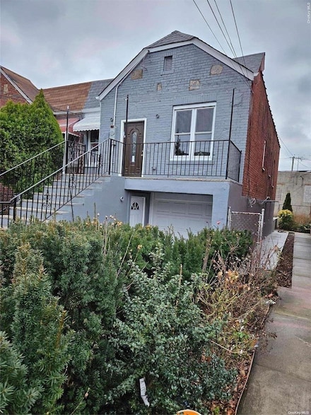 840 E 51st St, Brooklyn, NY 11203