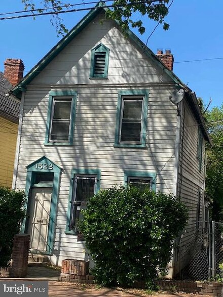1522 W St SE, Washington, DC 20020