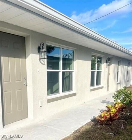 2164 Edison Ave, Fort Myers, FL 33901