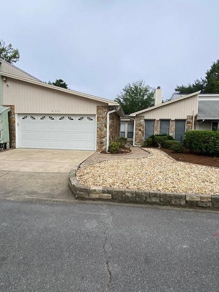 850 Holbrook Cir, Fort Walton Beach, FL 32547