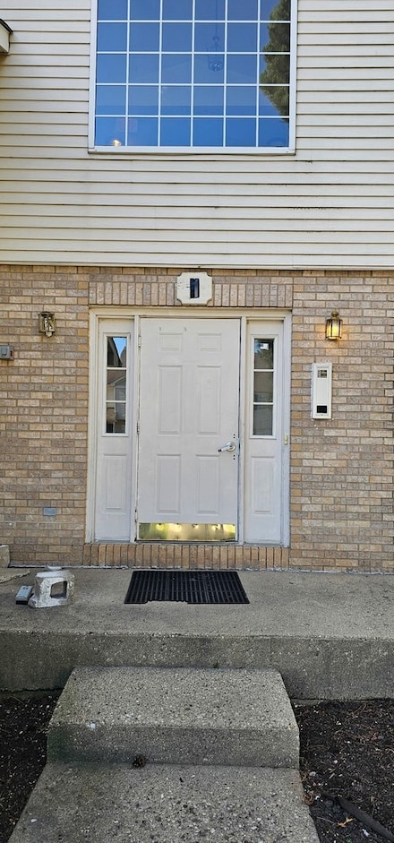 1 W Acorn Ln Unit 2B, Lake In the Hills, IL 60156