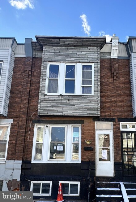 1942 Clarence St, Philadelphia, PA 19134