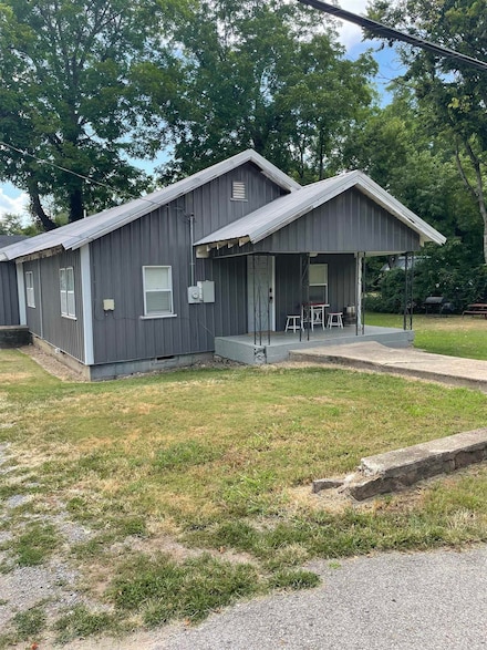 705 S 27 Hwy, Marshall, AR 72650