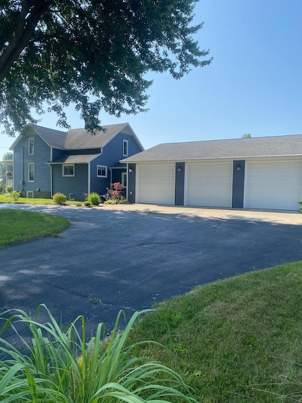 2010 Eleven Mile, Auburn, MI 48611